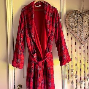 Vintage Victoria’s Secret Christmas Robe